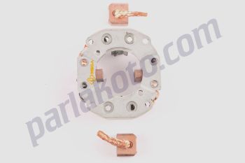 Mega ND0841 Toyota Coralla Camry Honda Daihatsu Kömür Yuvası 12V