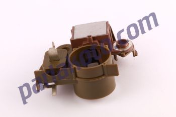 Unipoint YR570 Hyundai Accent Eski Model Şarj Konjektörü 12V Mitsubishi Tip