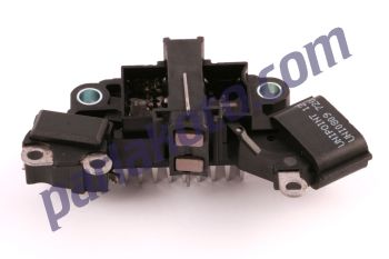 Unipoint YR7201 Nissan Maxima QX 2,0İ 1995--> Şarj Konjektörü 12V Hitachi Tip